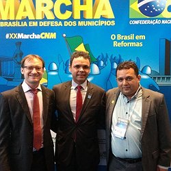 Chico Carvalho participa da Marcha dos Prefeitos e busca investimentos para Massapê 