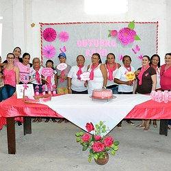 CRAS realiza atividade com mulheres em alusão ao Outubro Rosa
