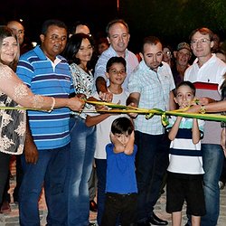 MASSAPÊ | Prefeito entrega 15 mil metros de calçamento e praça revitalizada